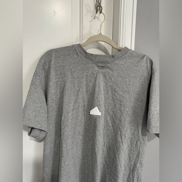 Mens Adidas Gray T-Shirt - Picture 2 of 6